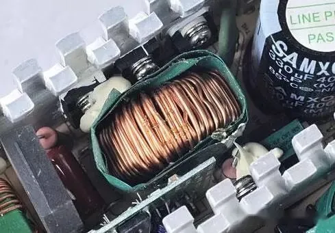 从零开始,带你认识电源内部的元器件